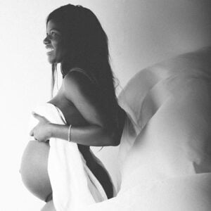 maternity photo Sydney studio